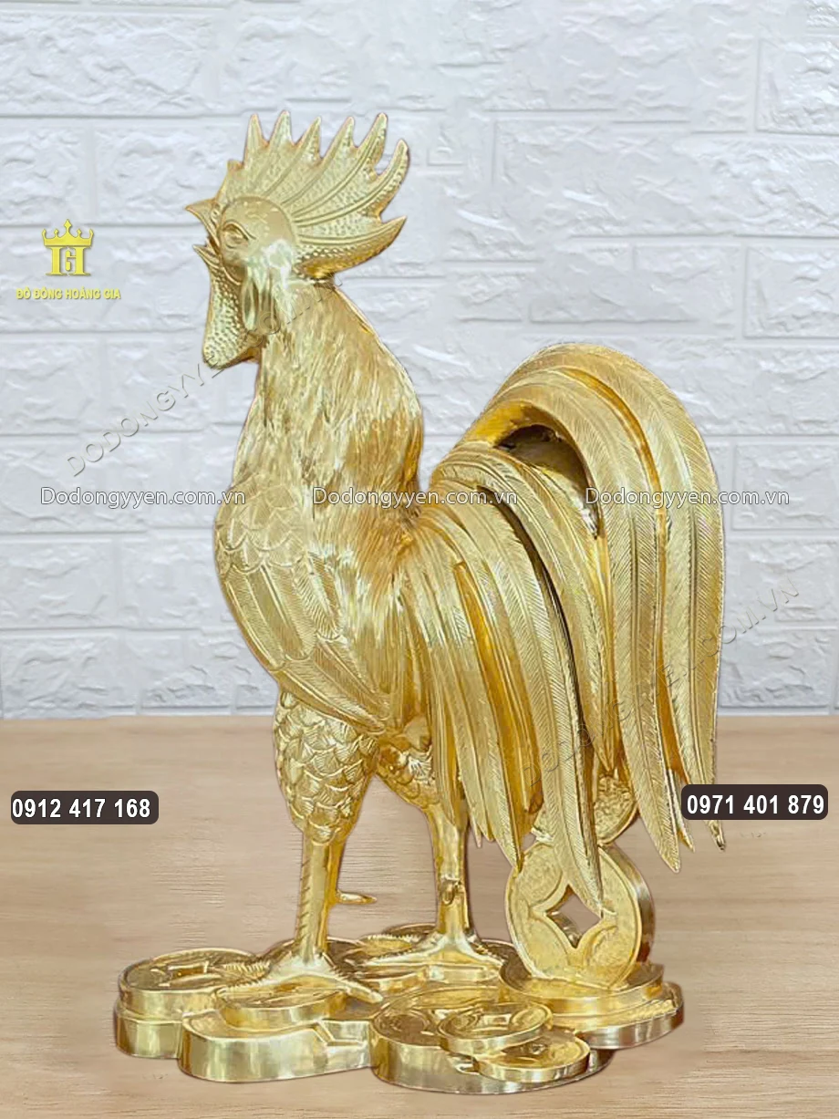 H&igrave;nh ảnh ph&iacute;a sau của bức tượng